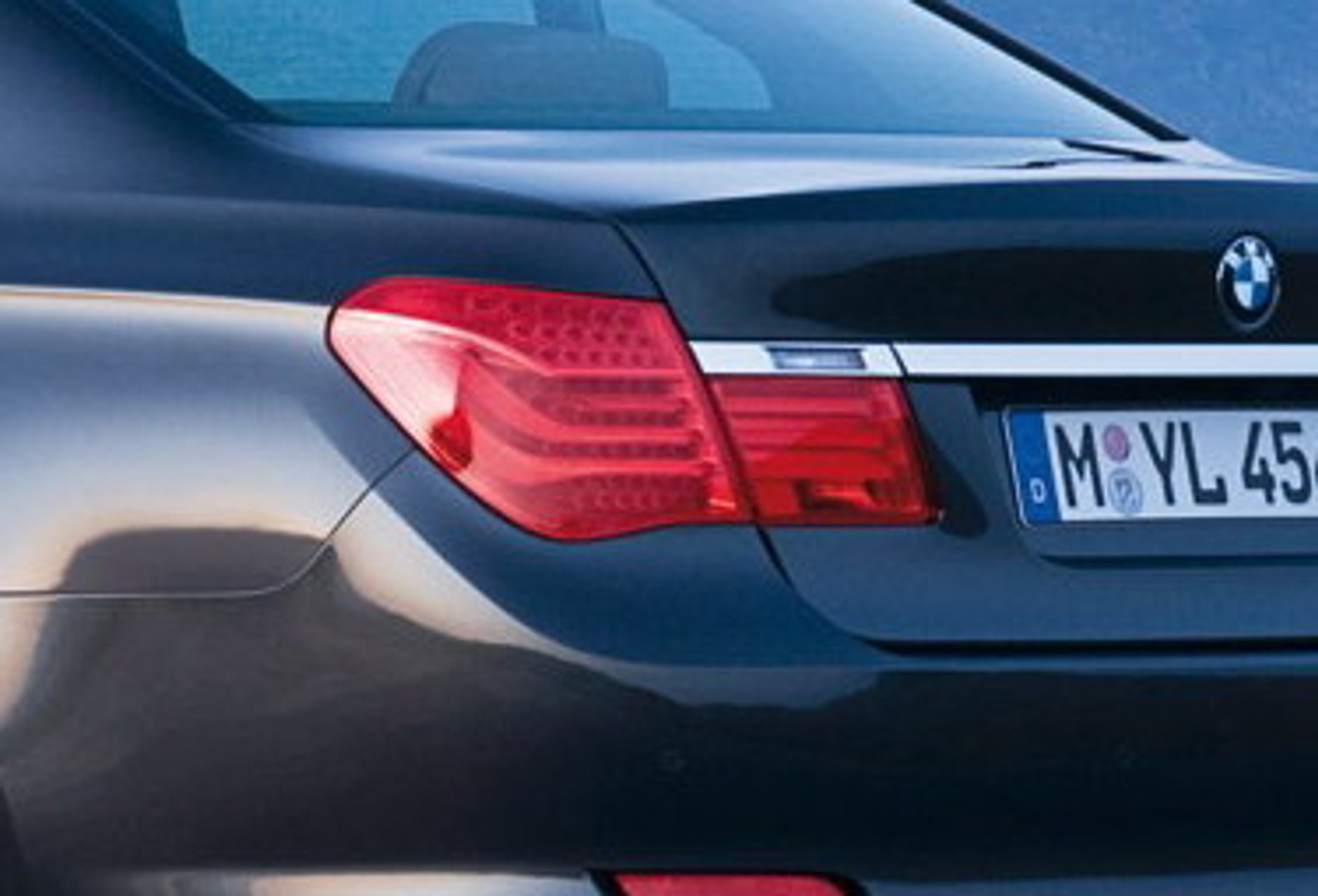 BMW serii 7: pierwsze zdjęcia piątej generacji