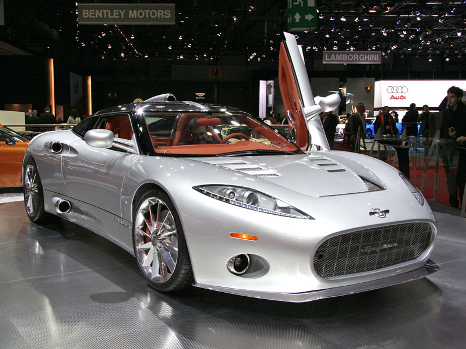 Genewa 2009: Spyker C8 Aileron – premiera wersji seryjnej