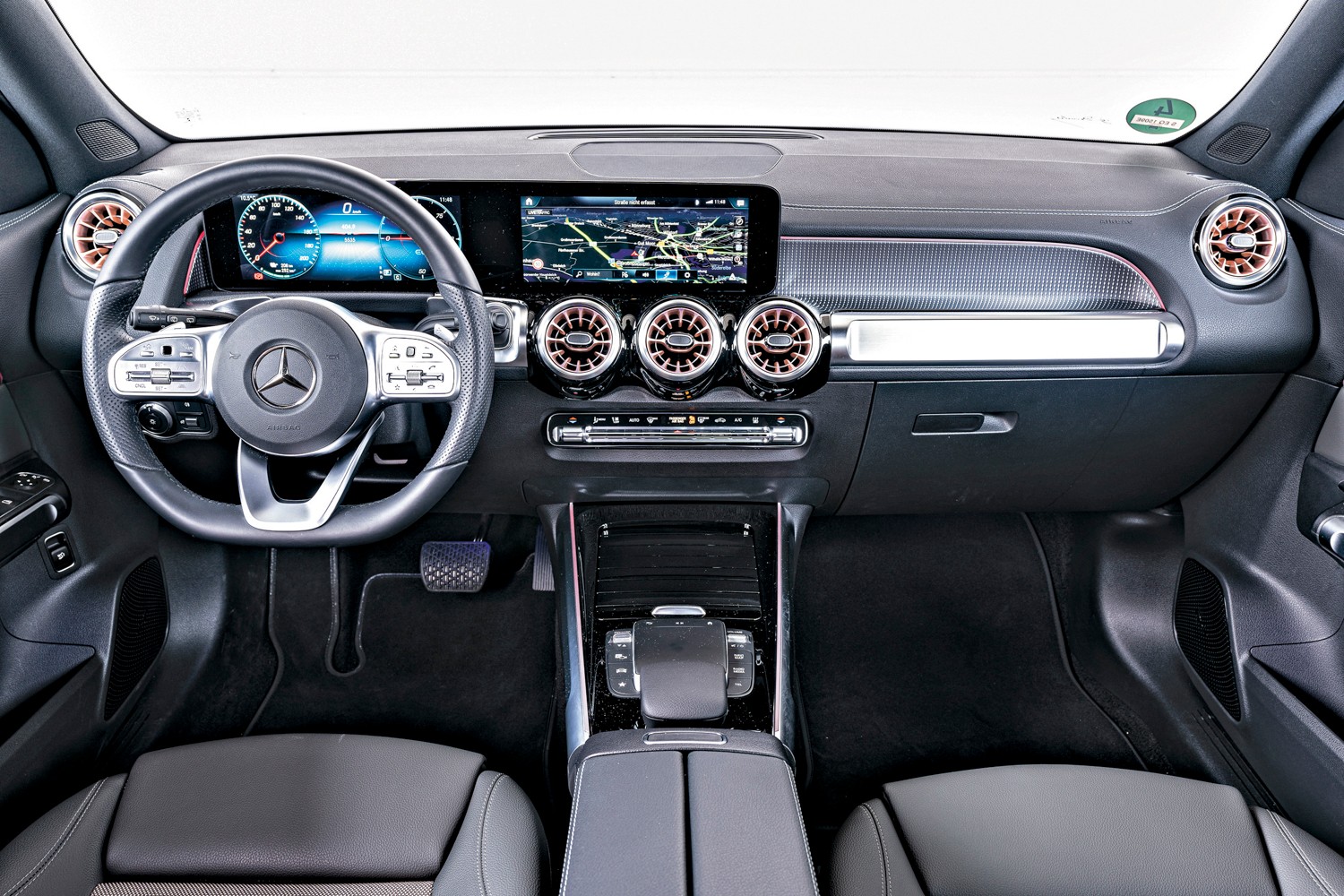 Mercedes EQB