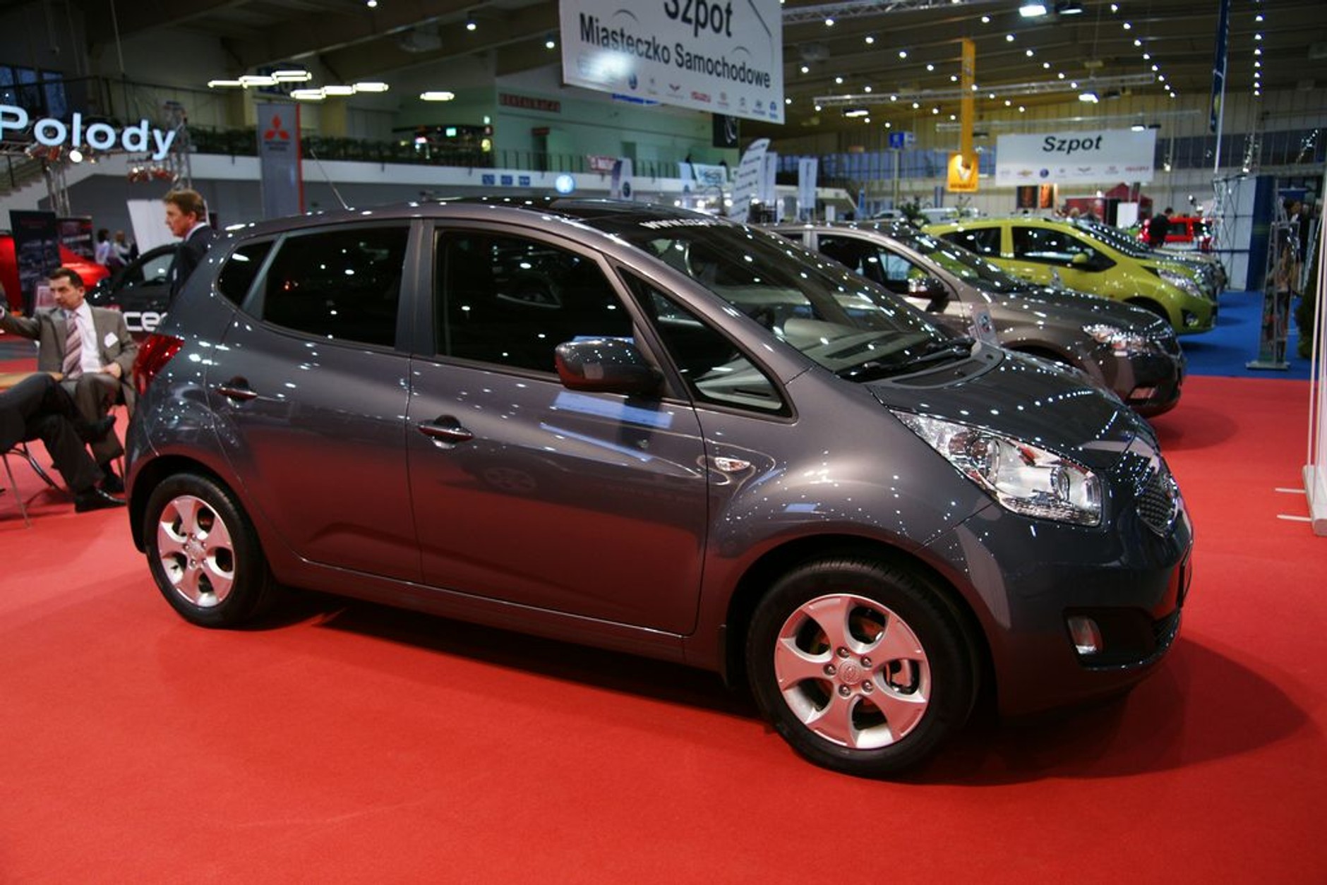 Poznań Motor Show 2010: honor uratowali dilerzy (galeria)