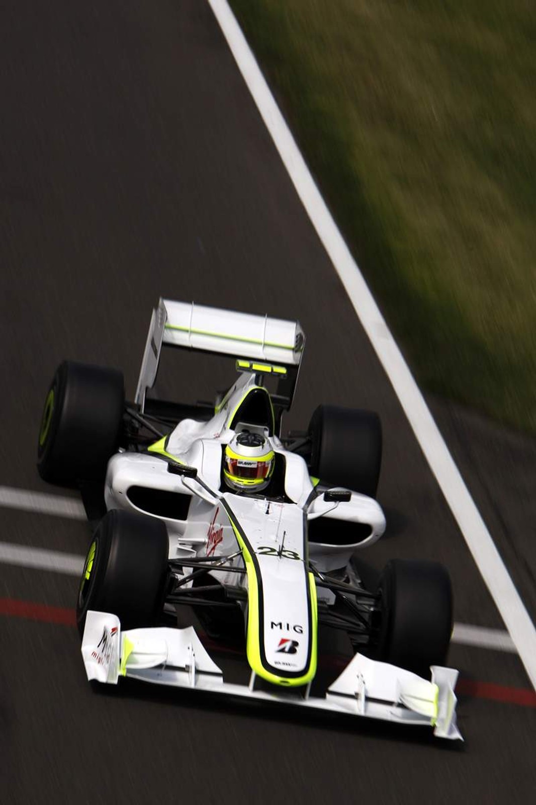 Grand Prix Wielkiej Brytanii 2009: trzeci triumf Vettela (fotogaleria)