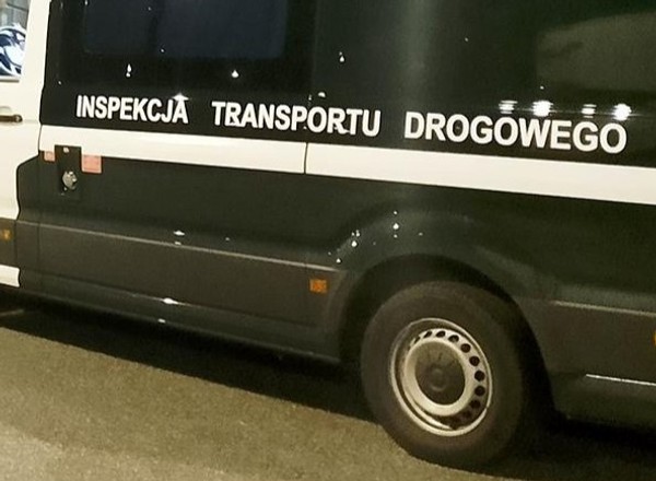 Z potężną porcją koncentratu pomidorowego ważył aż 61 ton. Inspektorzy ITD interweniowali