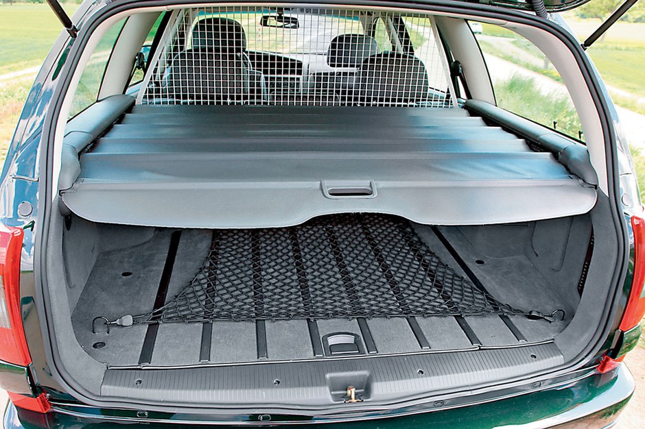Opel Omega V8