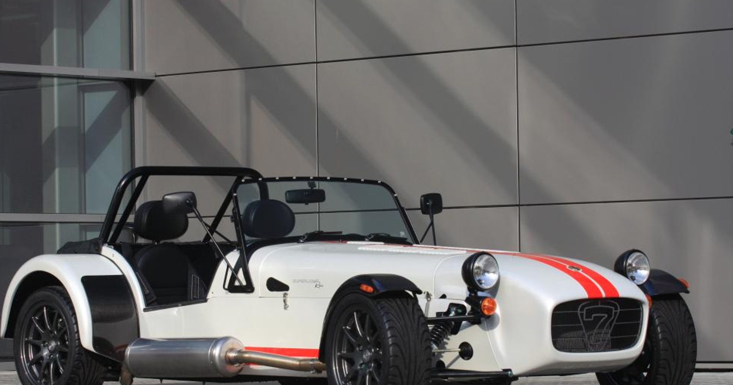 Caterham 7 Superlight R300 - Wyścigówka tylko dla twardzieli
