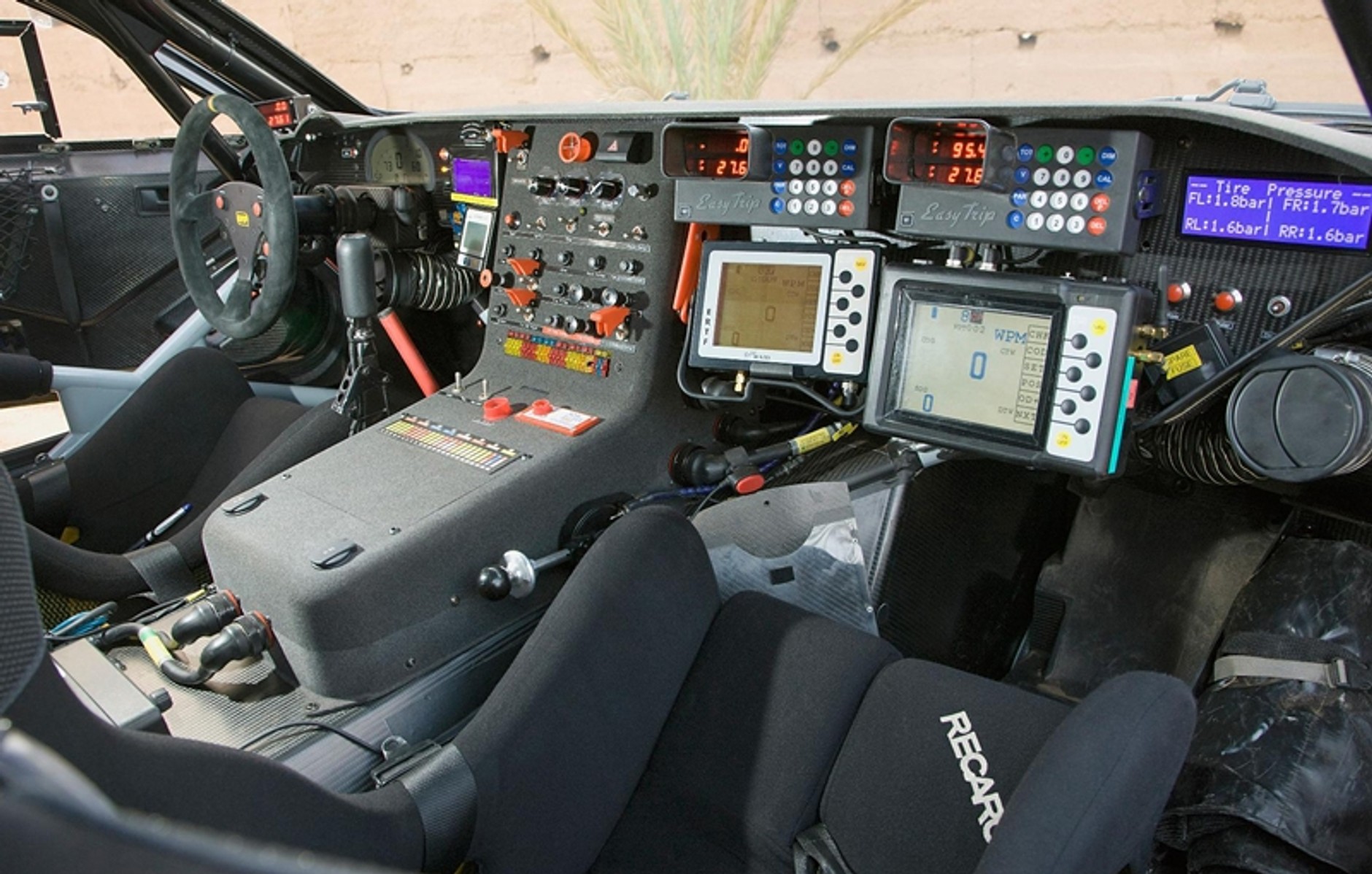 Volkswagen Touareg – pustynna burza