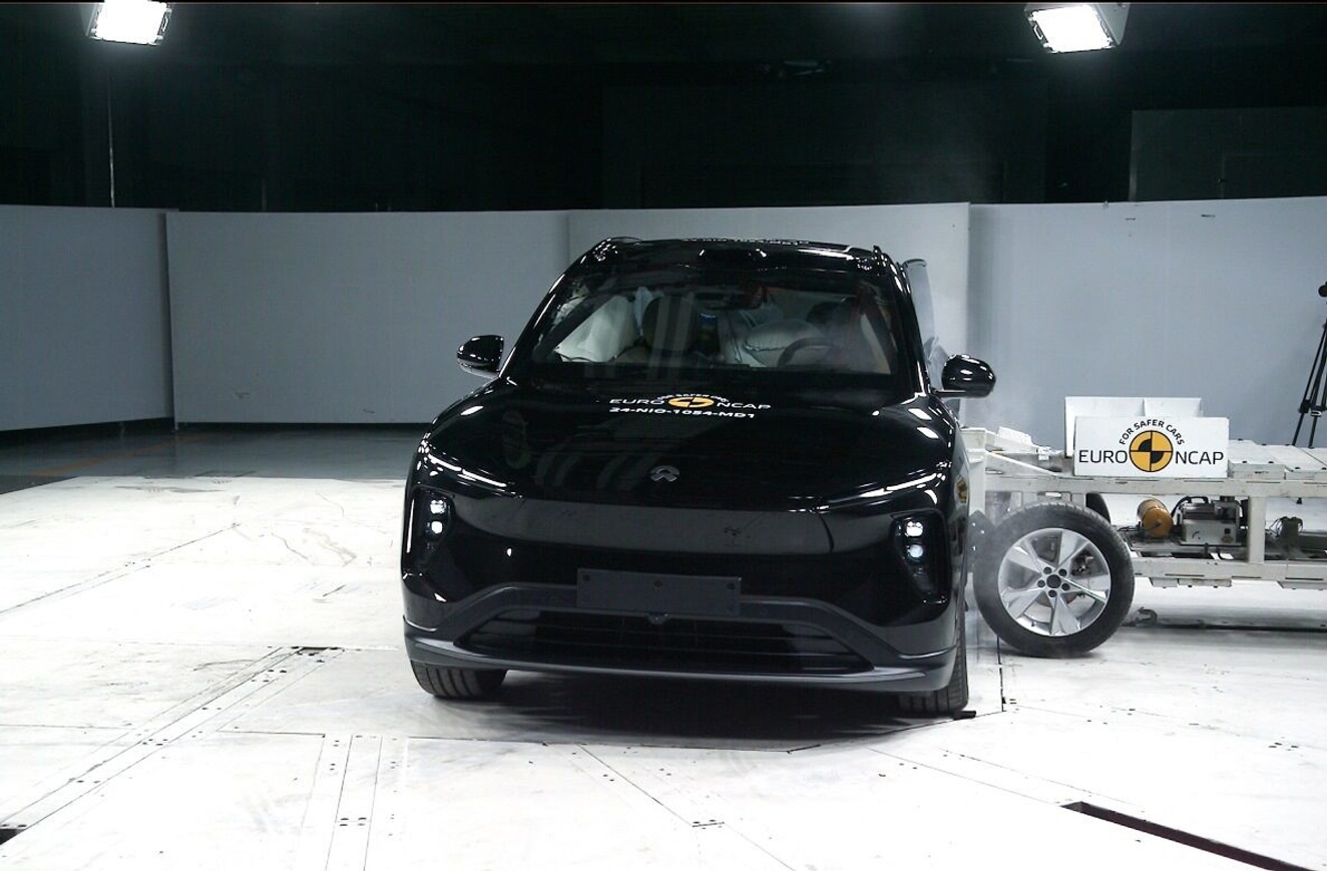 Crash test: NIO EL6 (2024)