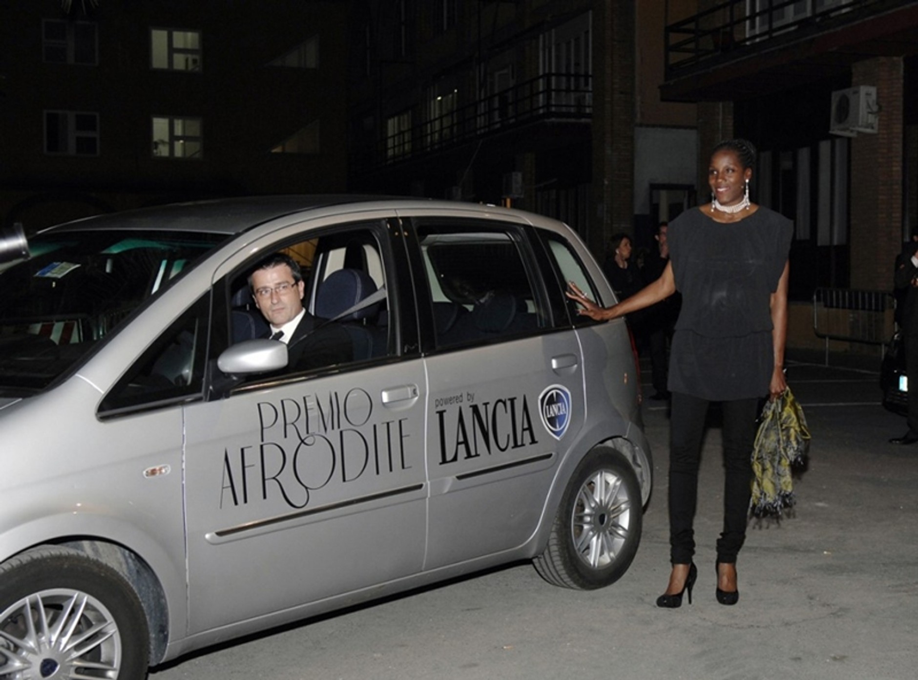 Lancia przyciąga zjawiskowe kobiety