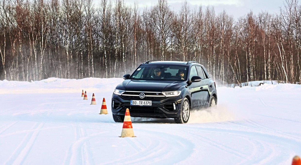 Test opon zimowych do SUV-ów 2025. Cztery modele wzorowe, ale na jednych robiło się groźnie