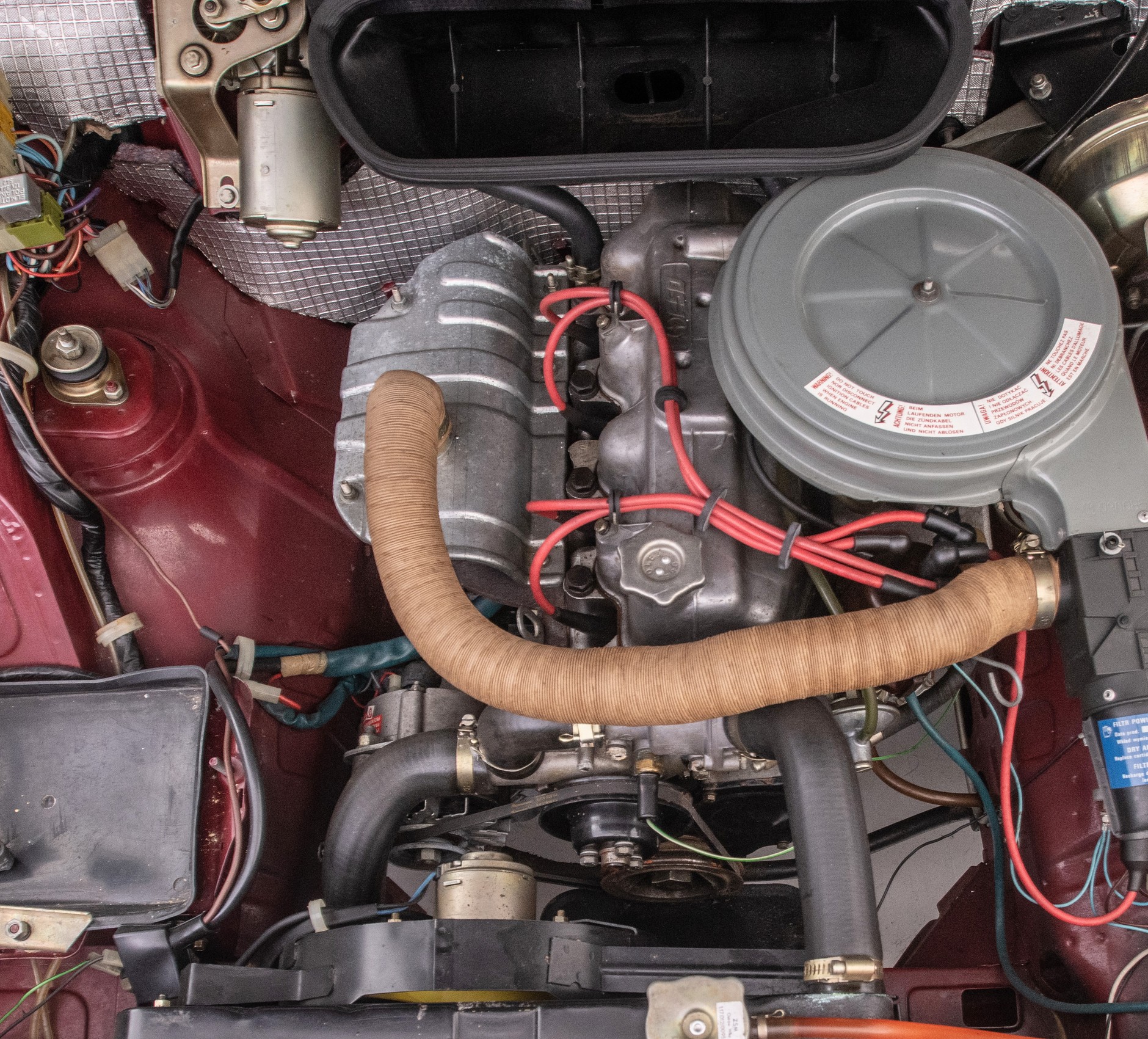 Silnik 1.5 w Polonezie zapewnia mierne osiągi, ale za to przynajmniej dużo pali i jest nietrwały. Idealny materiał&nbsp;na kultowego klasyka.