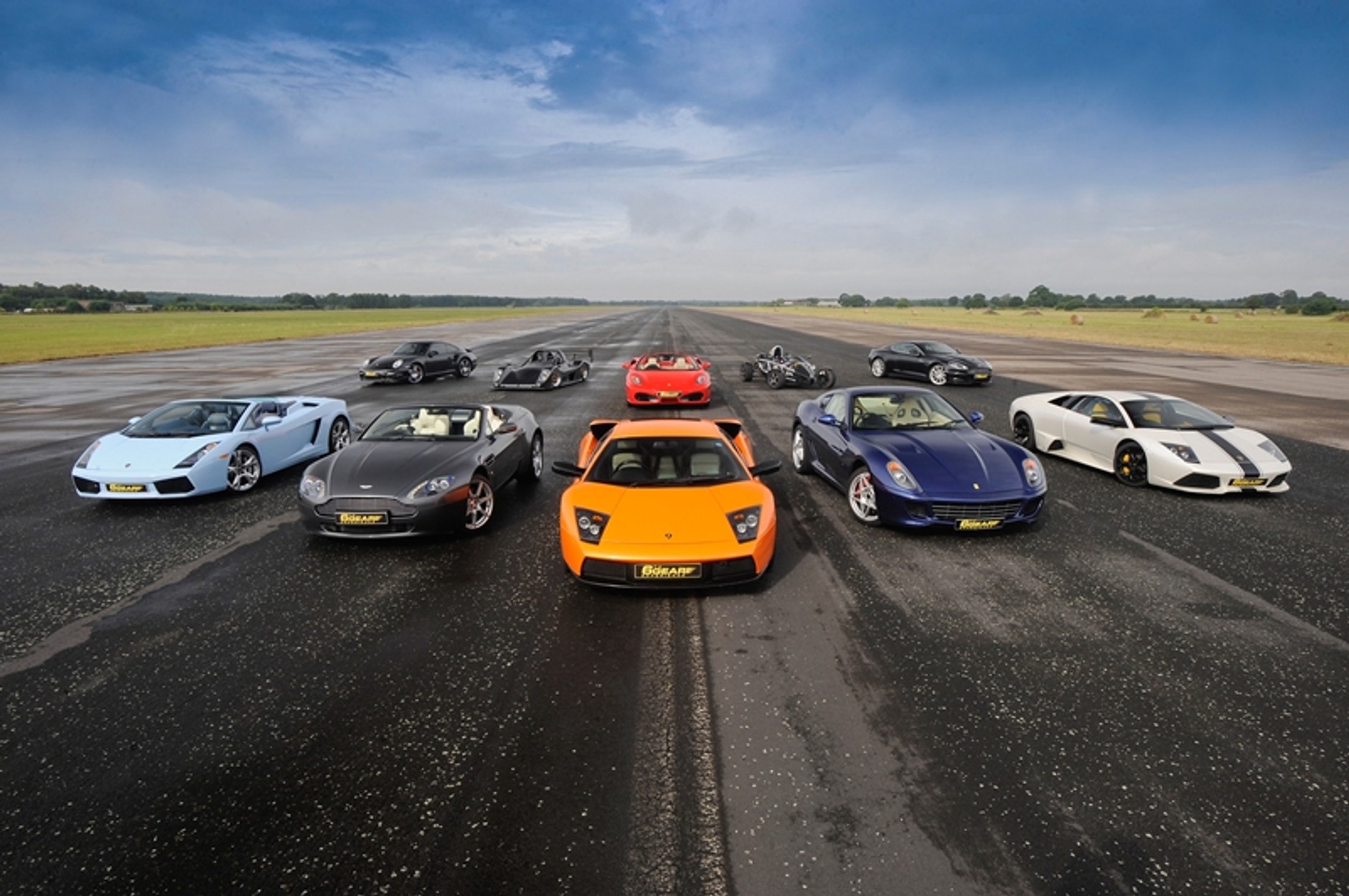 Za 75 funtów możesz jeździć wszystkimi tymi autami