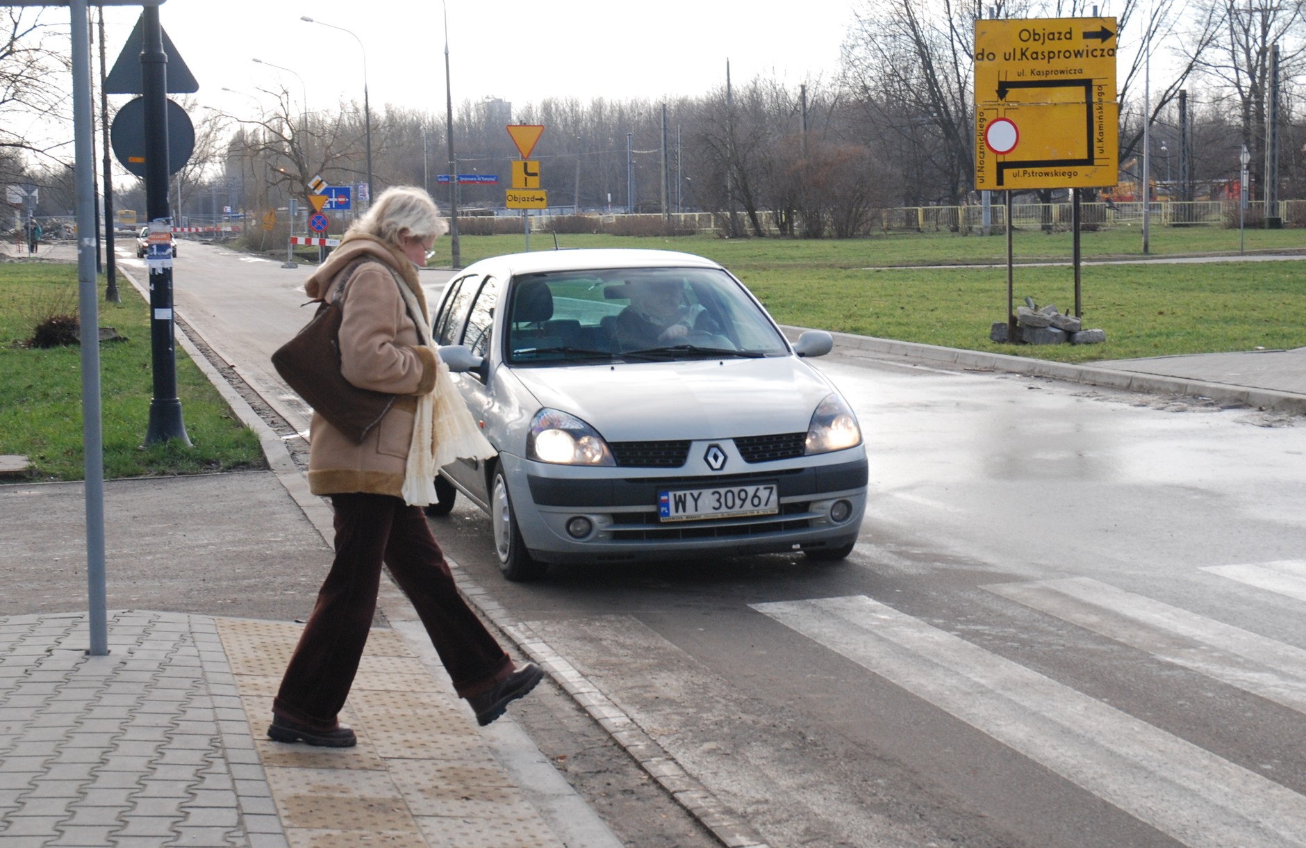 Przejście dla pieszych od 1 września stanie się szczególnie ważnym elementem infrastruktury drogowej. Policjanci będą je obserwować