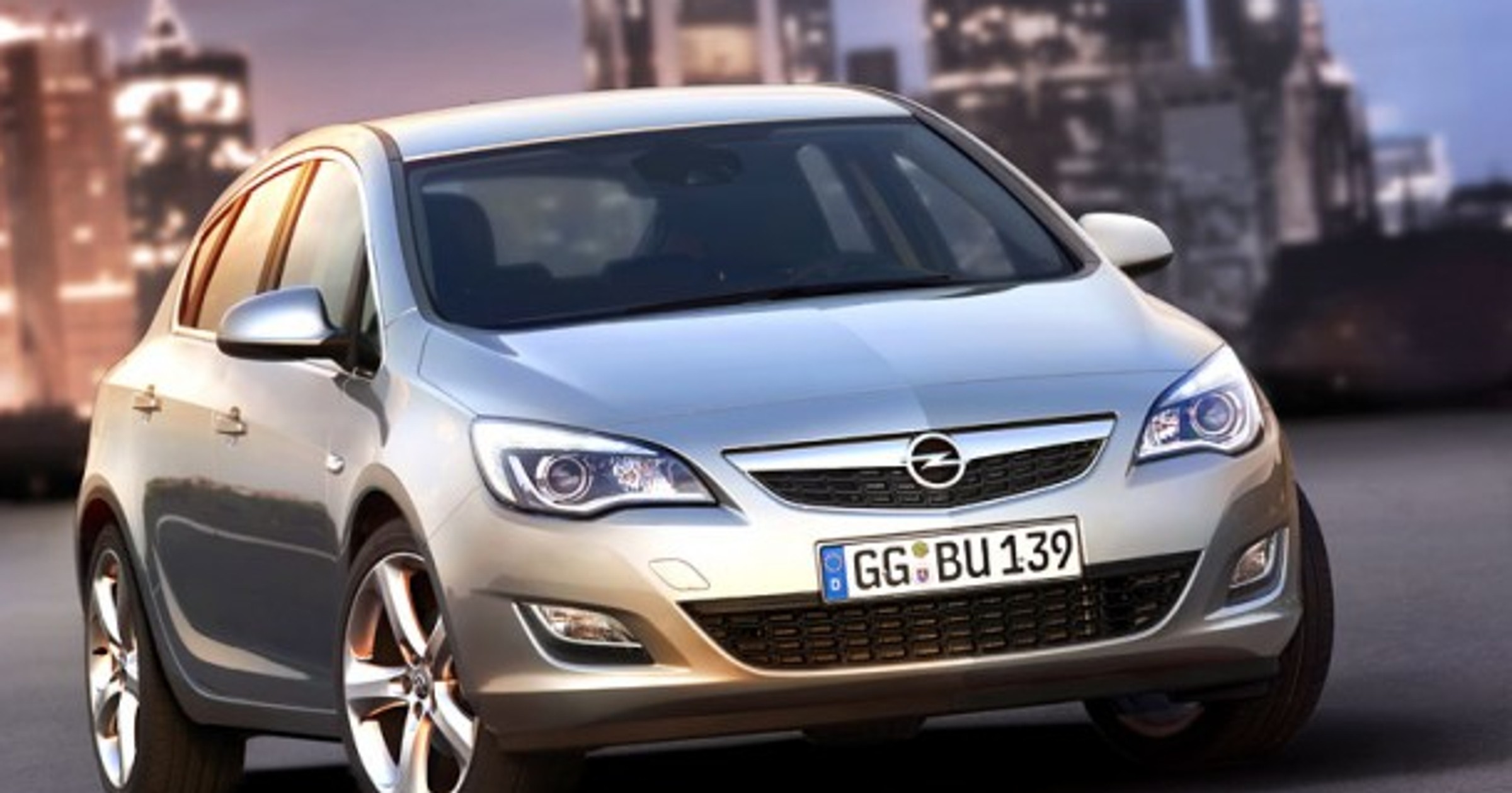 Wkrótce nowa Astra sedan i hatchback z Gliwic