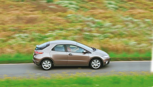 Honda Civic 1.8 Sport - Kosmiczny design,  sprawdzona technika w naszym teście długodystansowym
