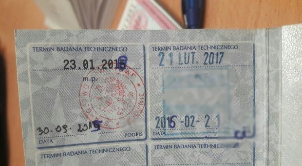 Koniec miejsca na pieczątki w dowodzie rejestracyjnym? Wcale nie musisz iść do urzędu