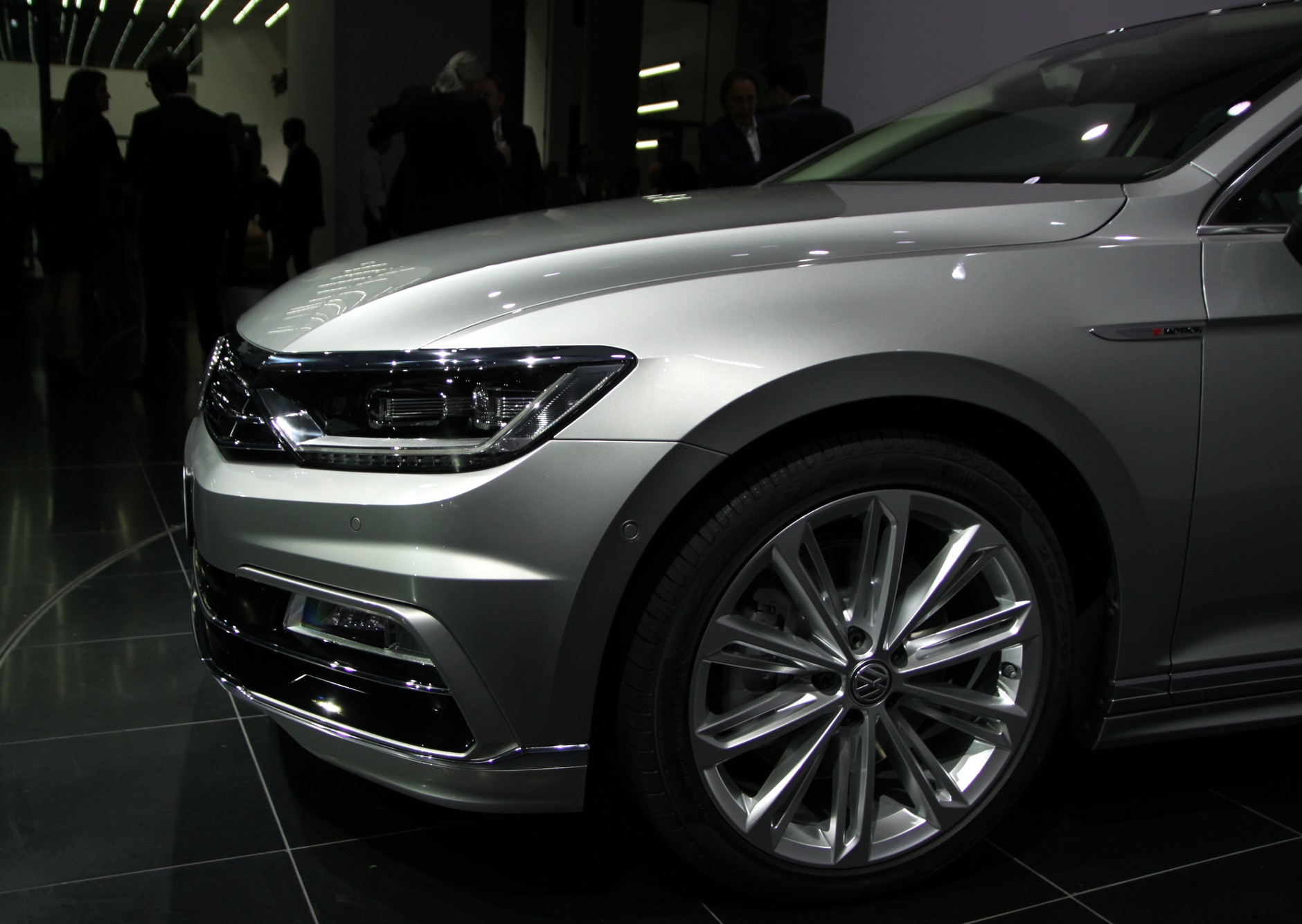 Volkswagen Passat B8 2014