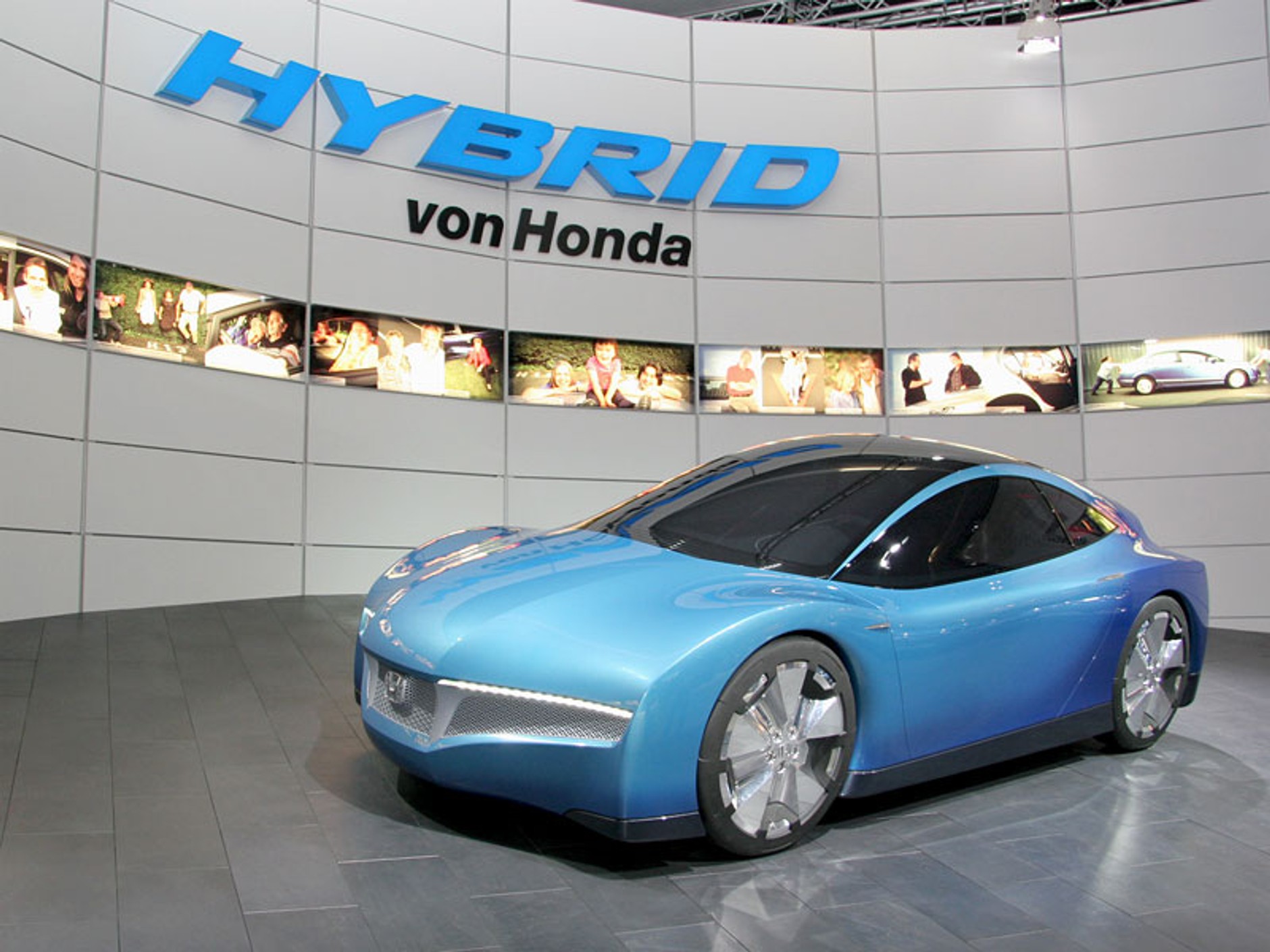 IAA Frankfurt 2009: jak dojechać, gdzie kupić bilet - informacje praktyczne dla zwiedzających