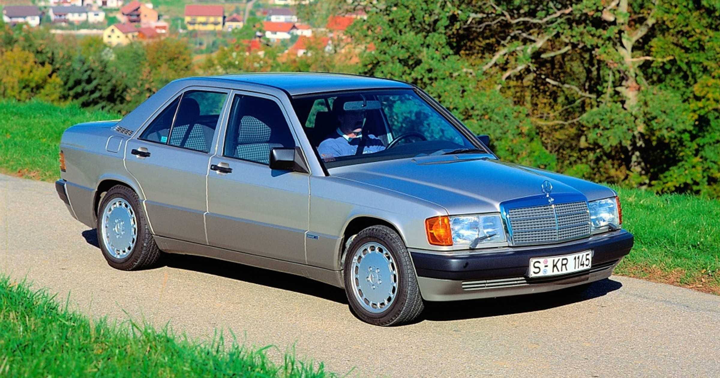 Mercedes 190 – 35 lat