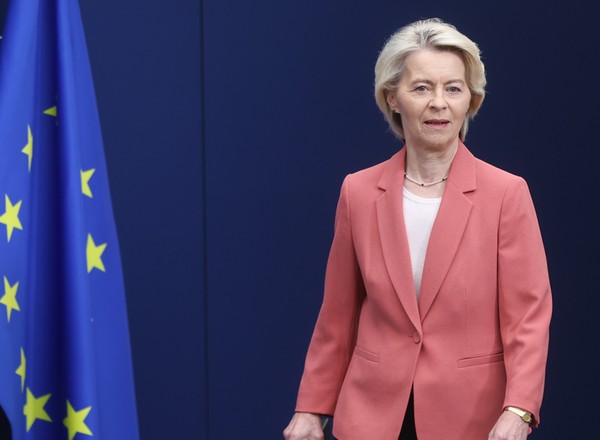Ursula von der Leyen dostała alarmujący list. Co teraz zrobi? Producenci się buntują