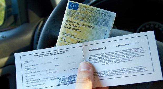 Kary za brak obowiązkowego ubezpieczenia OC w 2025 r. Kierowcy już płacą 9330 zł