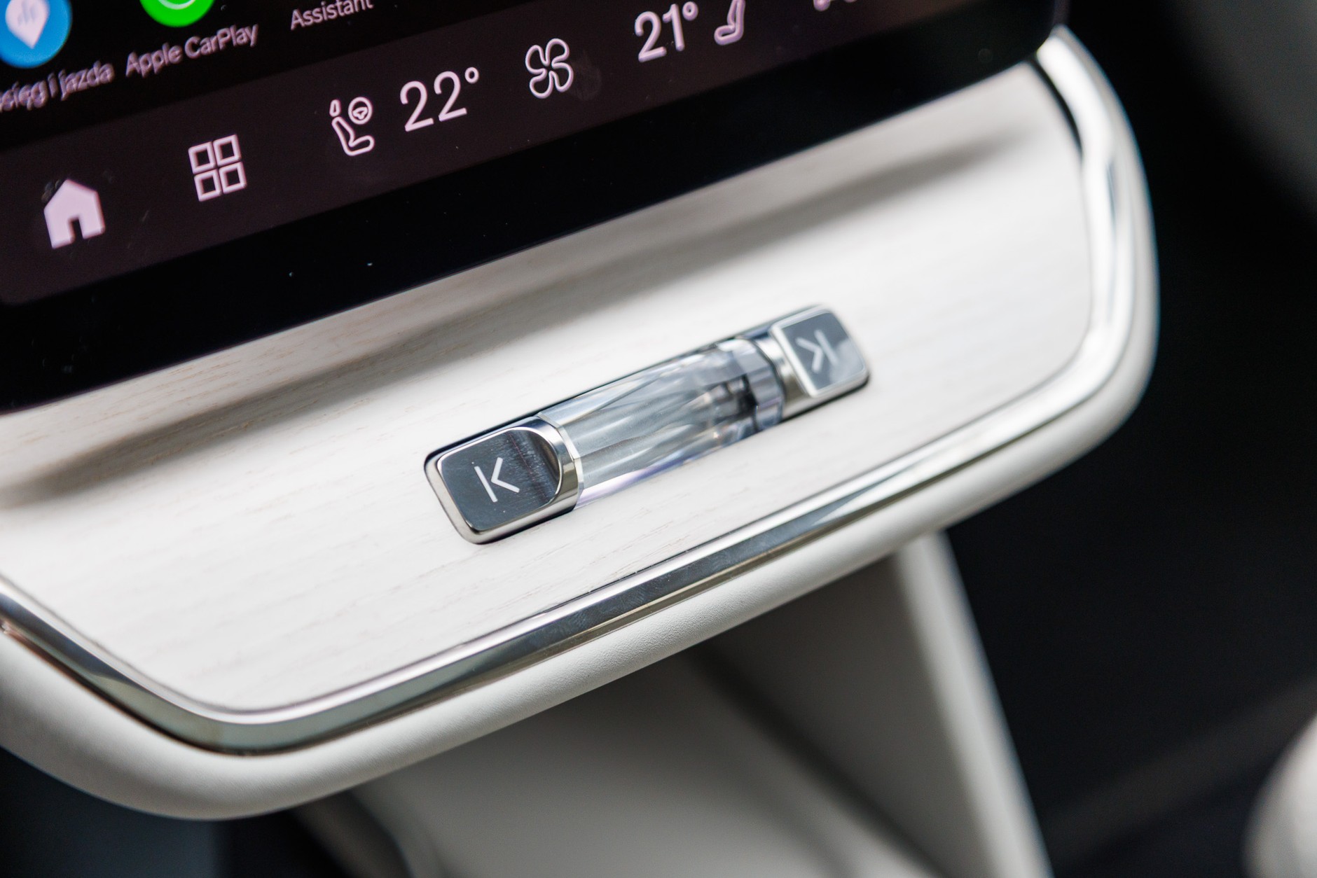 Volvo ES90