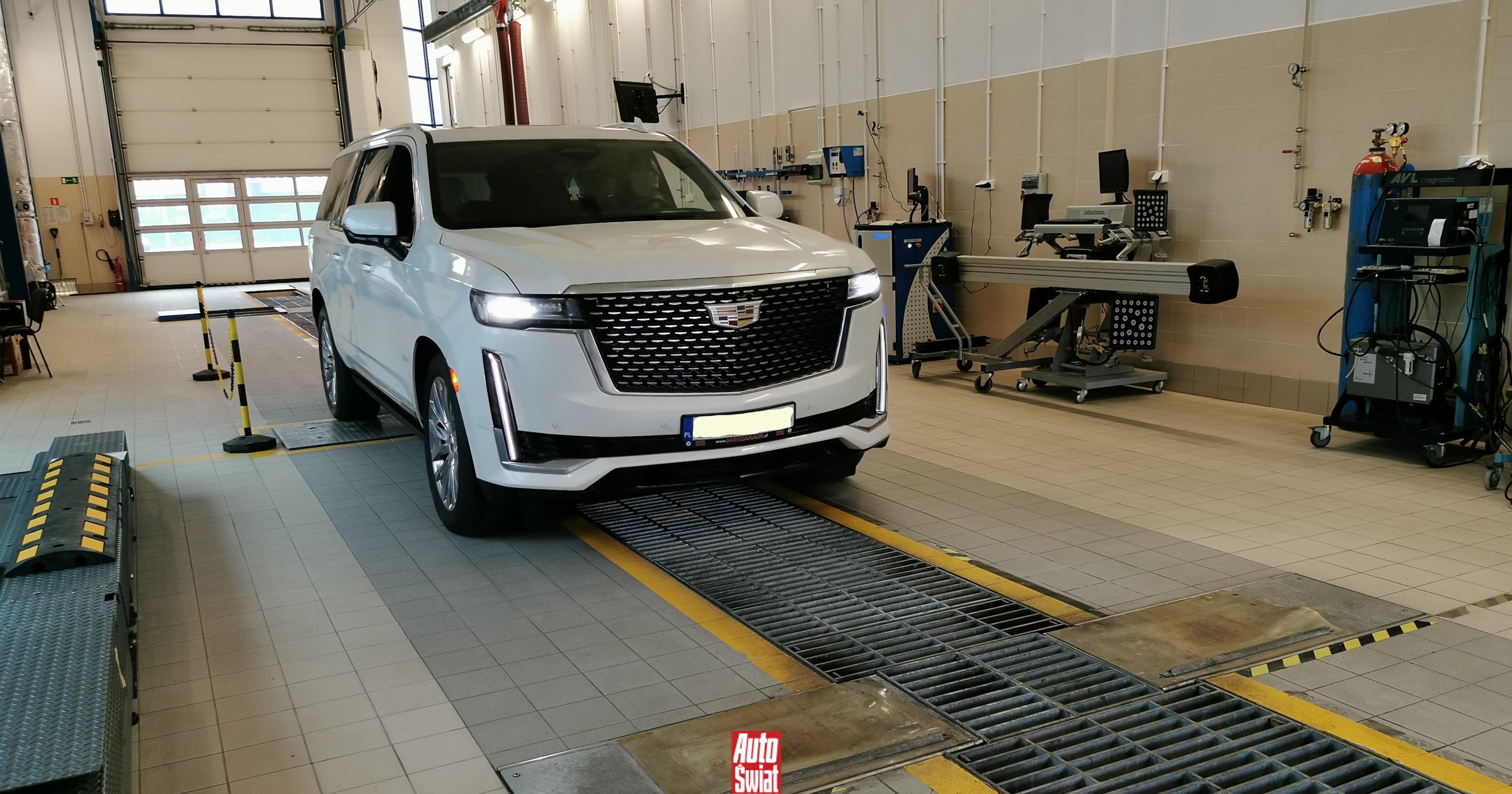 Problem z rejestracją używanych aut z USA. "Poproszę o numer homologacji"