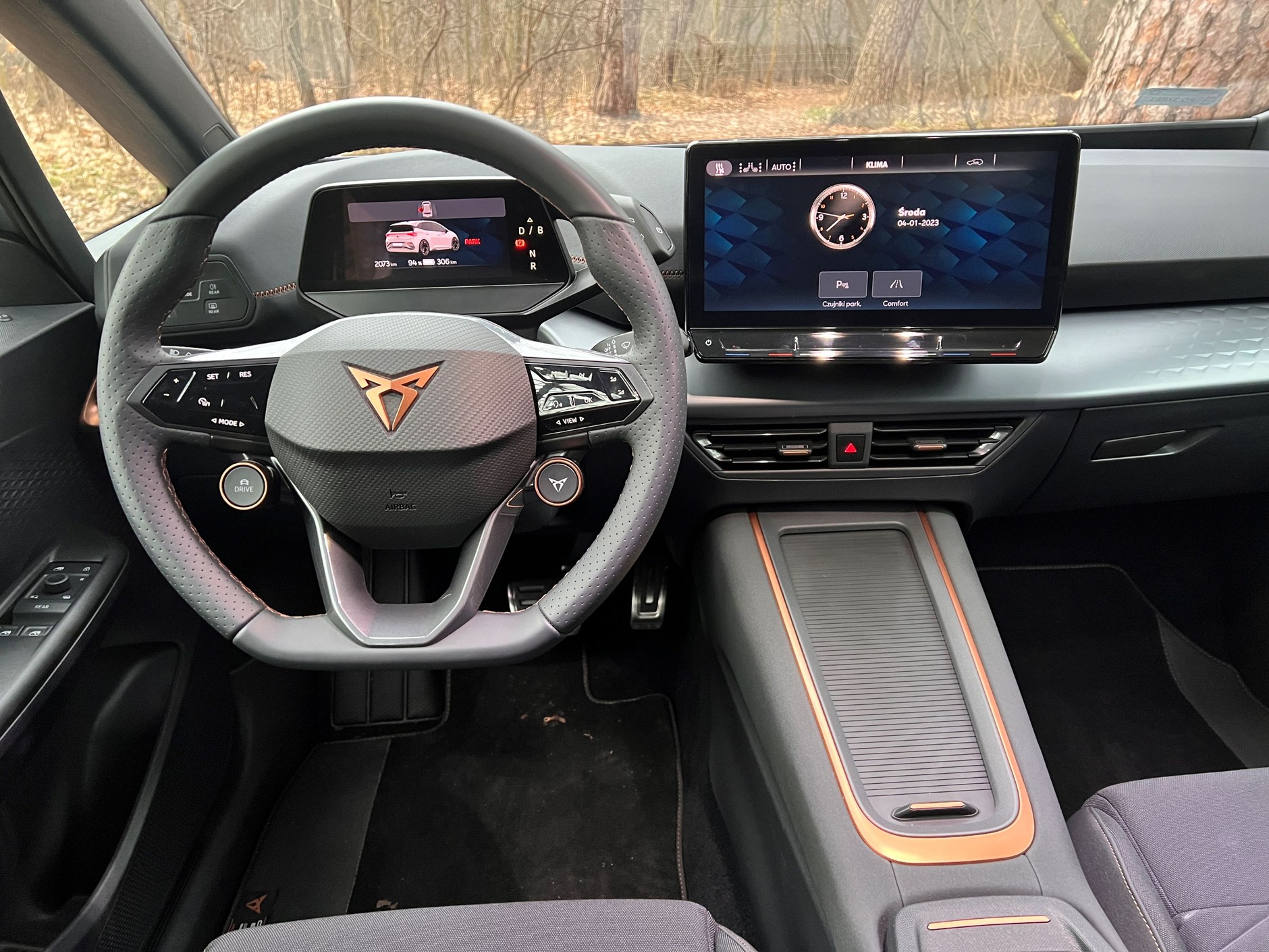 Cupra Born (wersja z akumulatorem 77 kWh i silnikiem 231 KM)