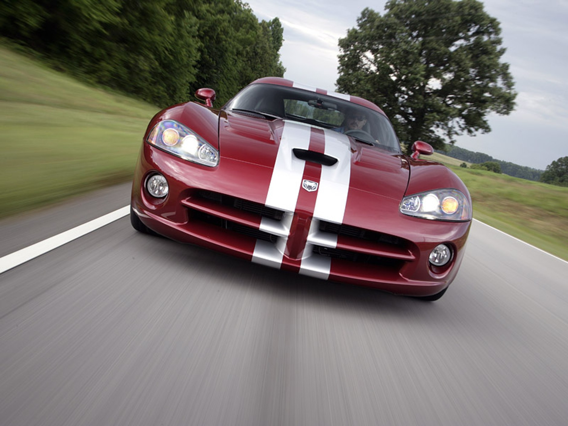 Dodge Viper SRT10 nie zamierza zejść ze sceny
