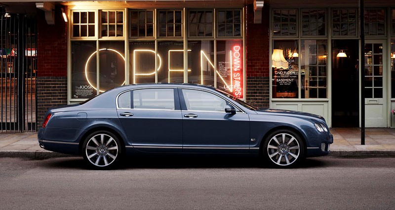 Bardziej atrakcyjny Bentley Continental Flying Spur Seria 51