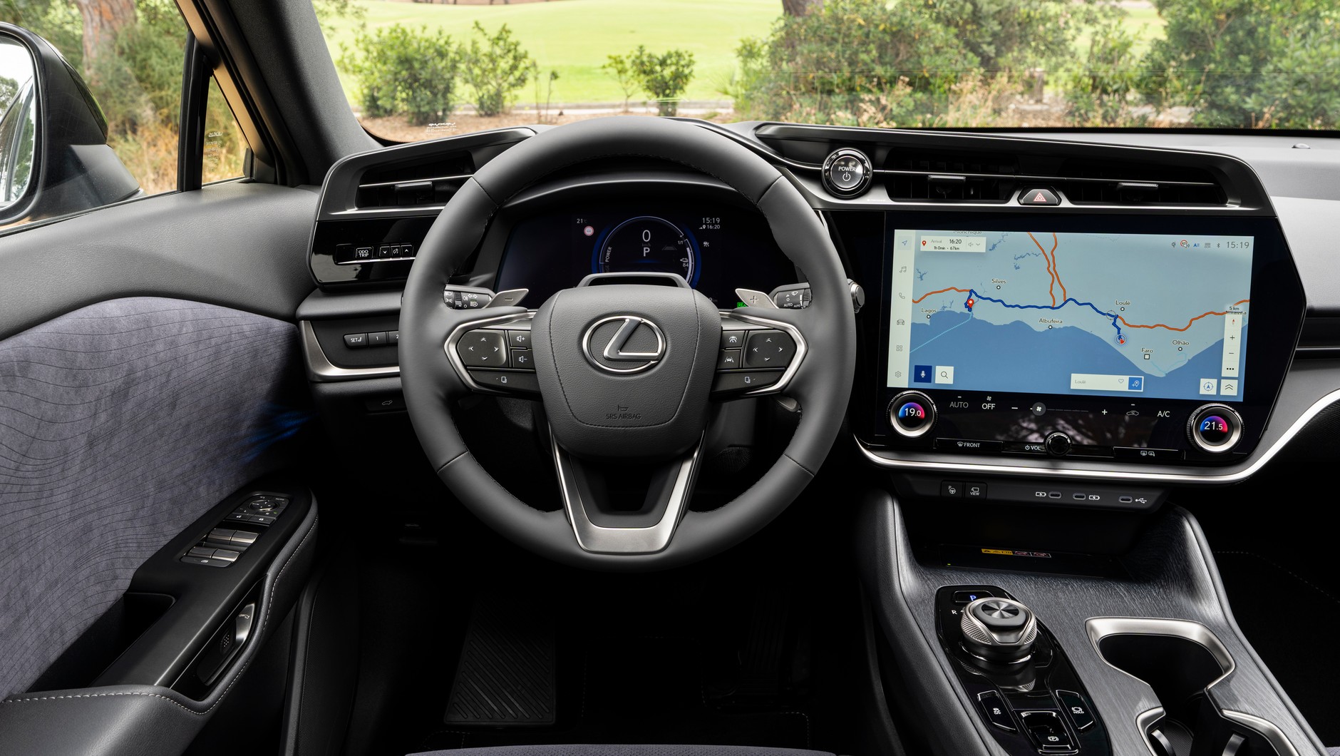 Lexus RZ 2025