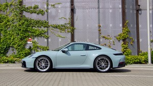 Jakie jest podstawowe Porsche 911? Przetestowałem nową Carrerę