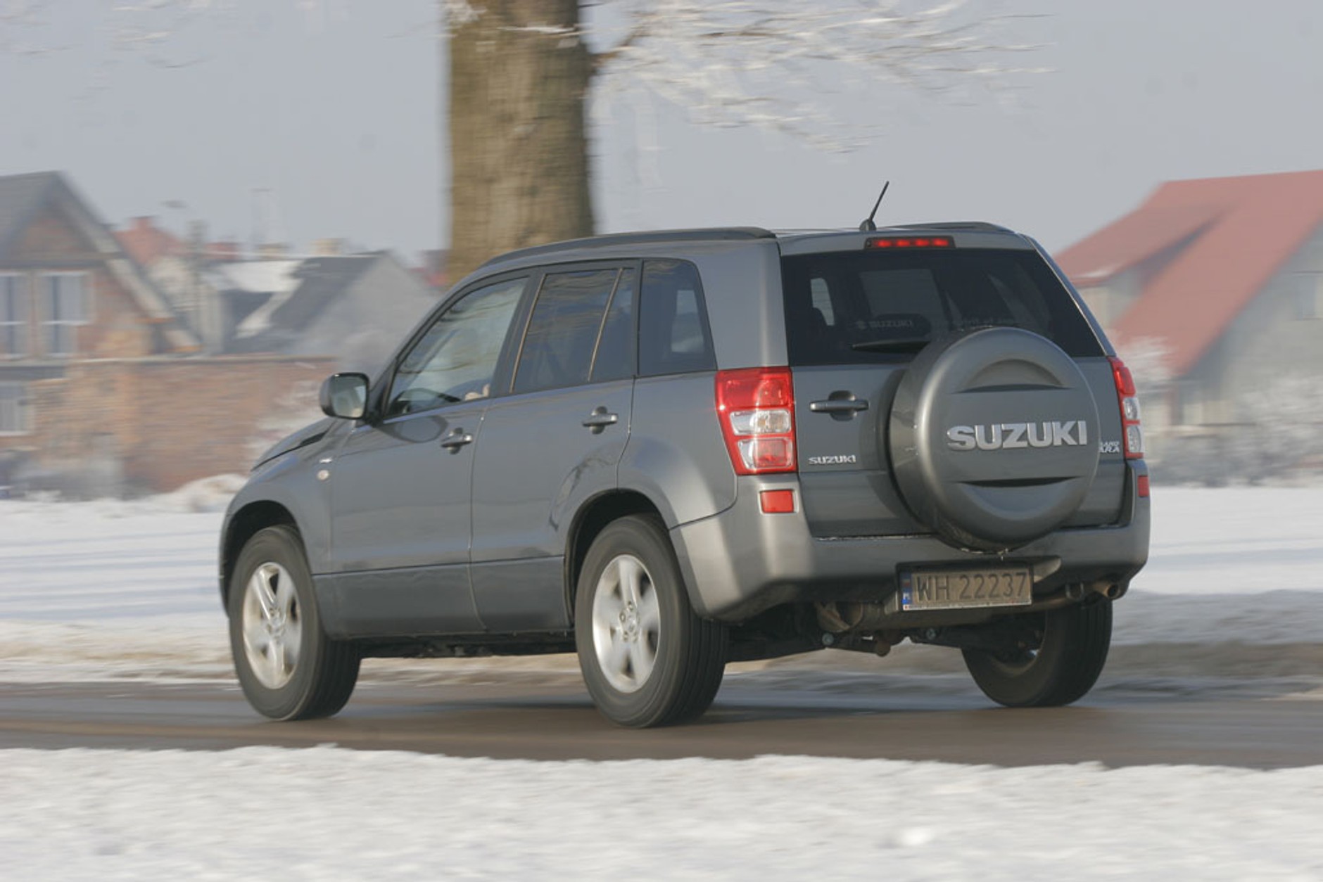 Opony do aut 4x4: Sprawdź jakich opon potrzebujesz