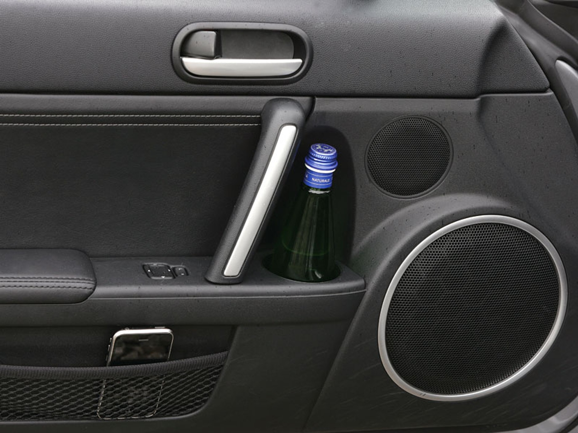 Mazda MX-5 Roadster Coupé: przyjemność przez 365 dni w roku