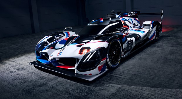 Nowy superbolid BMW na 24-godzinne wyścigi  Daytona i Le Mans