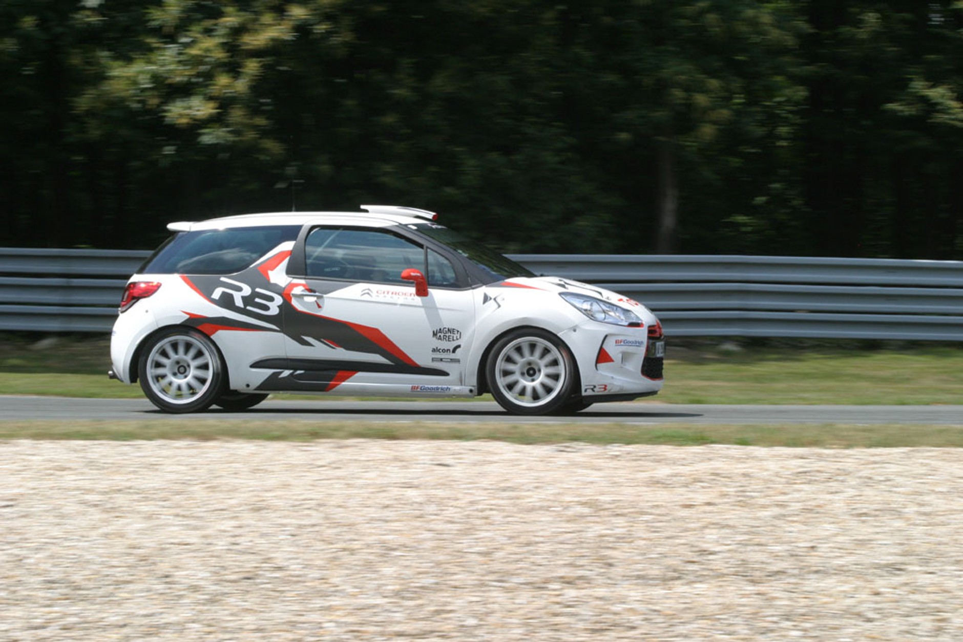 CItroen DS3 R3: Nowa broń Citroëna