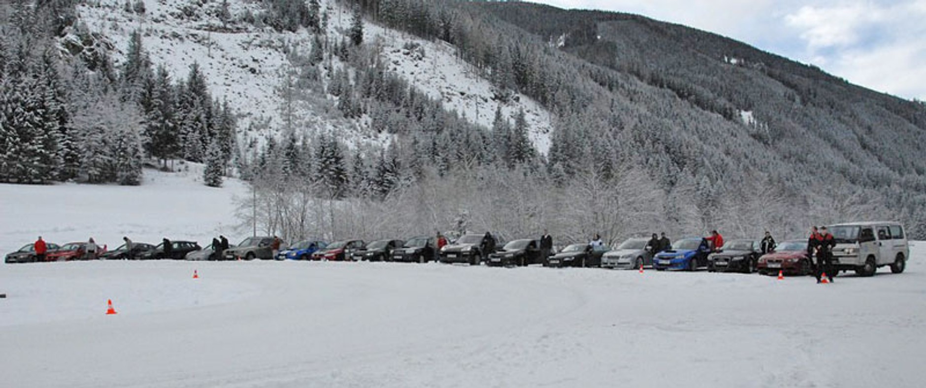 Tylko u nas: zimowe szaleństwo w supersamochodach