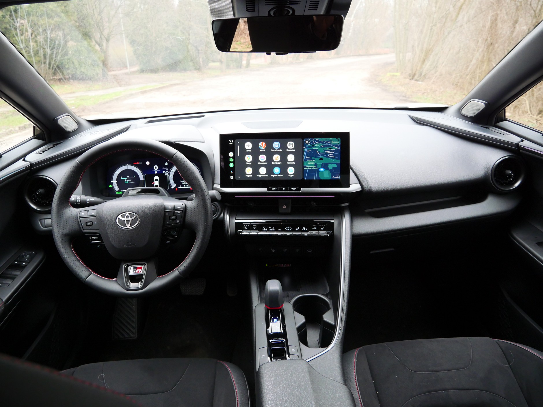 Toyota C-HR GR Sport 2.0 Hybrid DynamicForce 197 KM AWD-ie-CVT