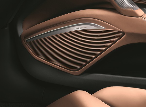 12 głośników i 680 W mocy. Bang & Olufsen w nowym Audi TT Roadster