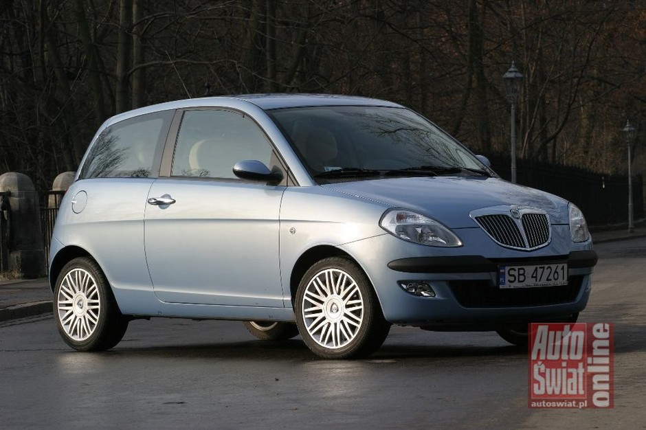 Lancia Ypsilon