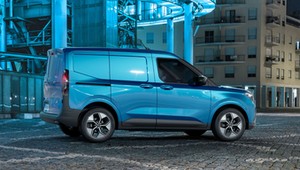 E-Transit Courier. Ford atakuje klasę elektrycznych kompaktowych furgonów