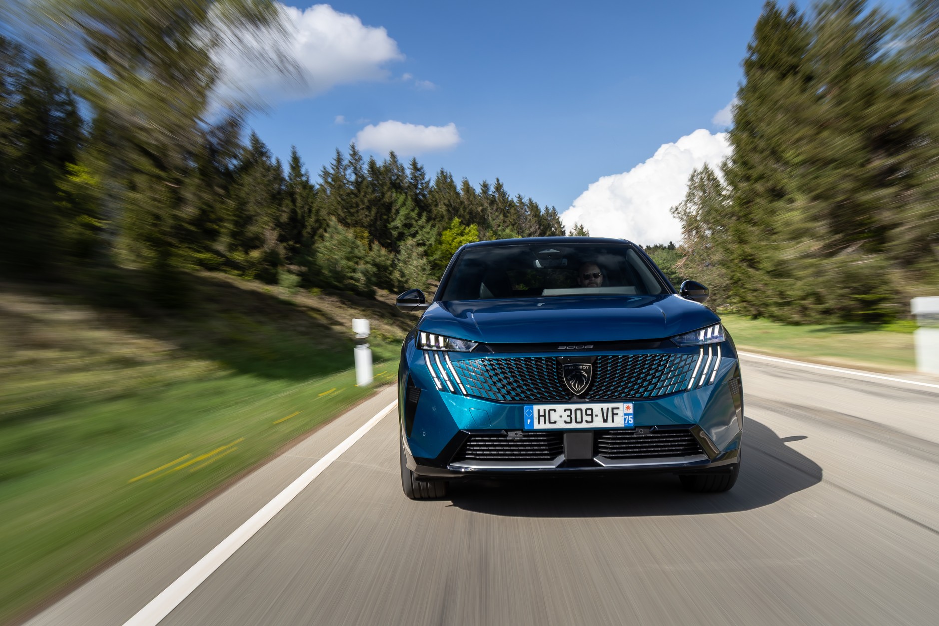 Peugeot E-3008 325 Dual Motor