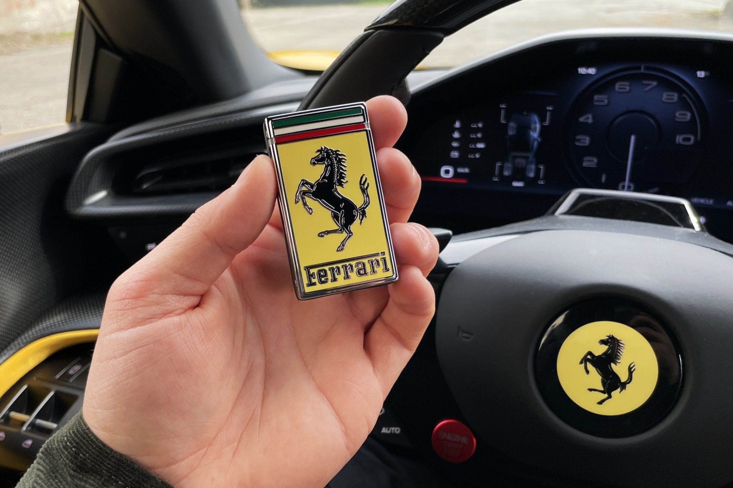 Ferrari wypłaca pracownikom rekordowe premie. Mimo spadku produkcji