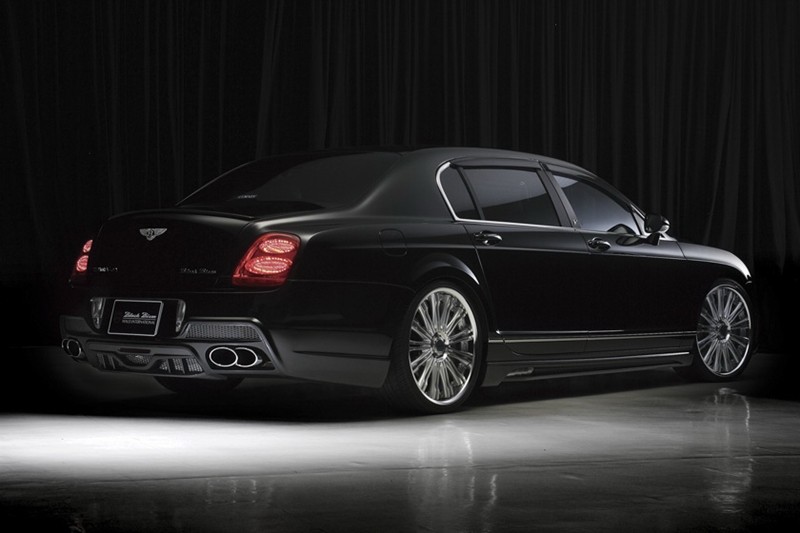 Bentley Continental Flying Spur czarny bizon