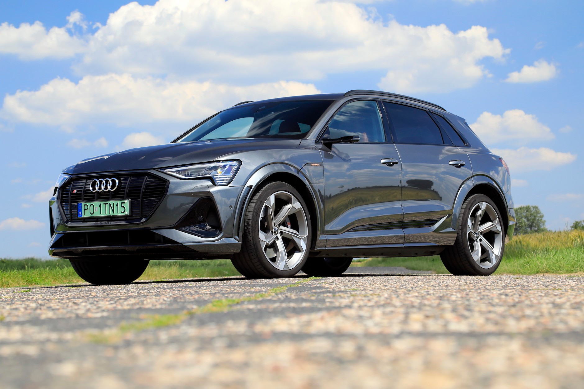 Audi e-tron S (2021)