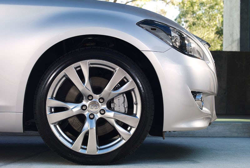 Infiniti M: premiera w USA, ale sprzedaż też w Europie