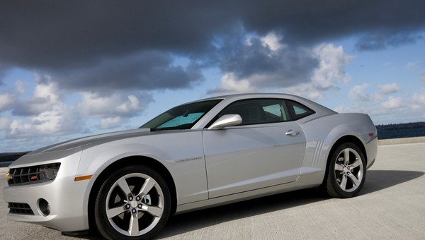 Chevrolet Camaro wjeżdża do Polski