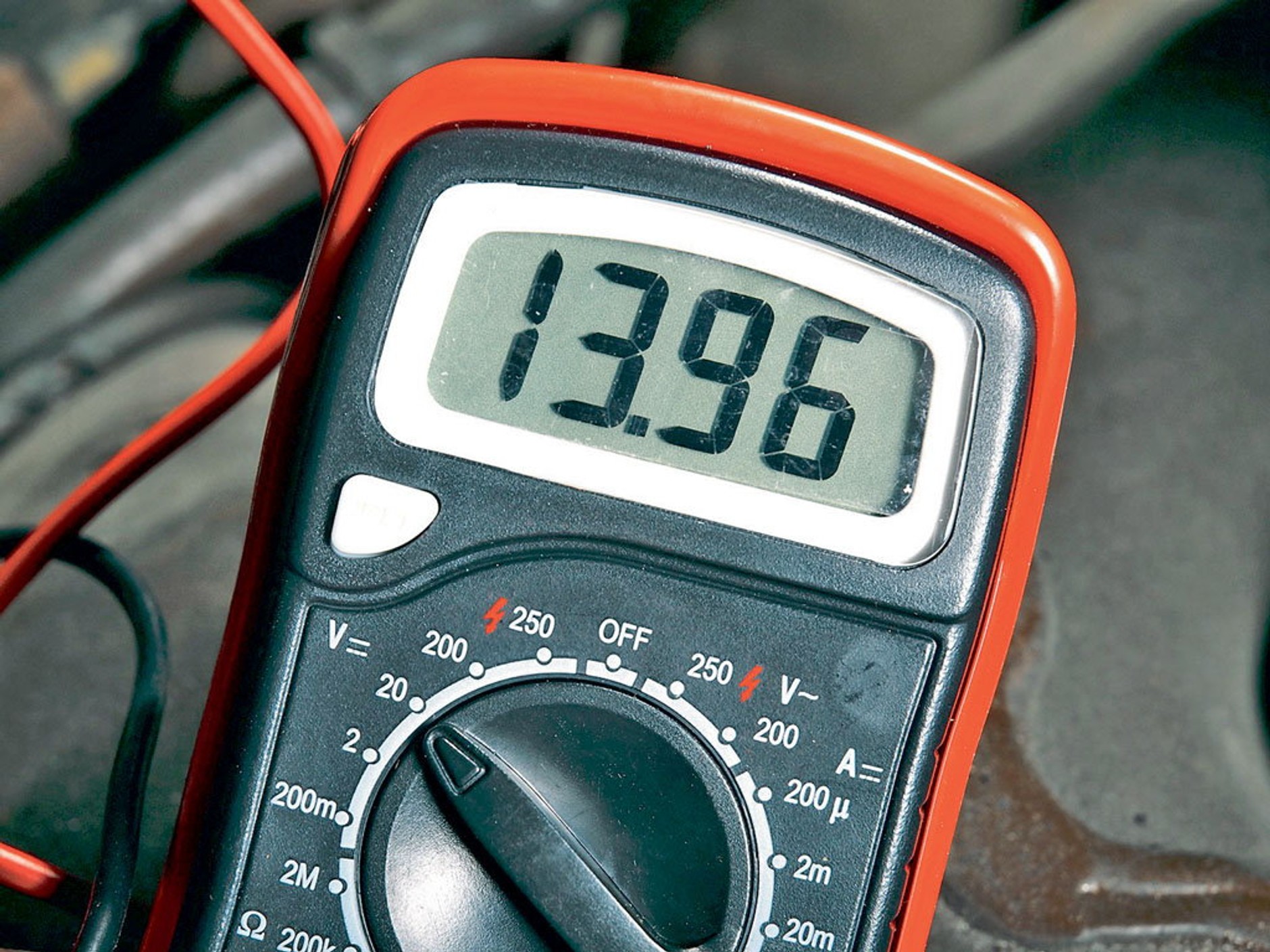 Regulator napięcia - co robić, gdy zaczyna brakować prądu?