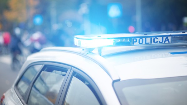 Pokazał prawo jazdy, policjanci nie dowierzali. "Nie potrafił wyjaśnić, jak tego dokonał"