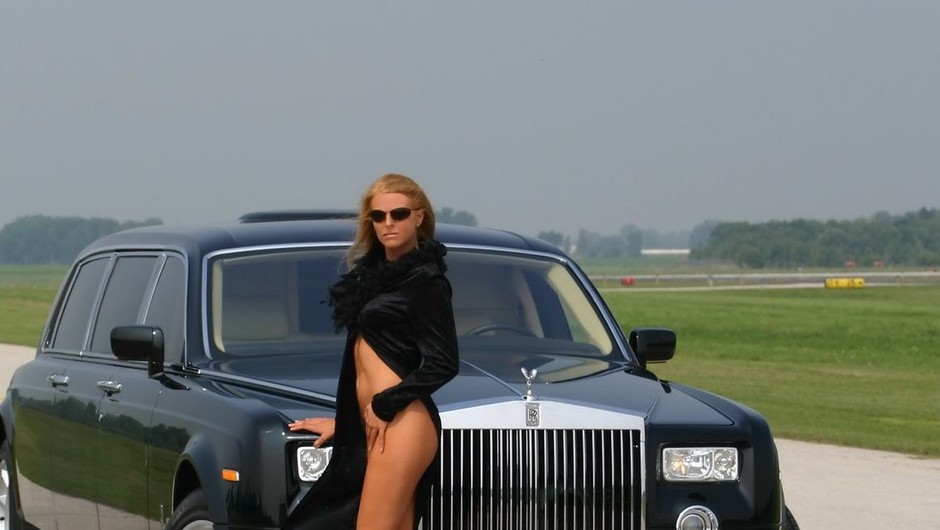 Rolls-Royce też hybrydowy i elektryczny