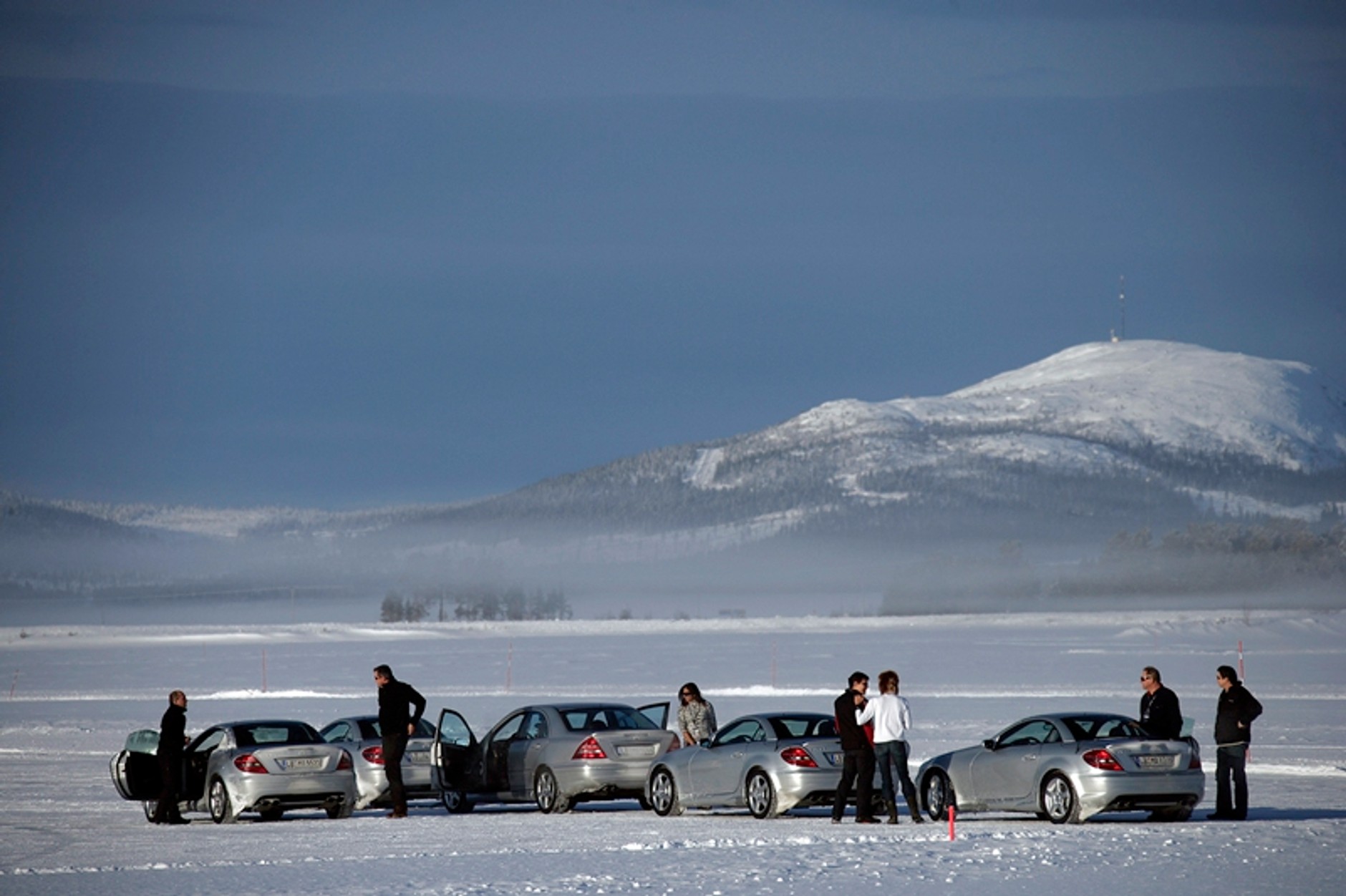 Mercedes i BMW szaleją na śniegu