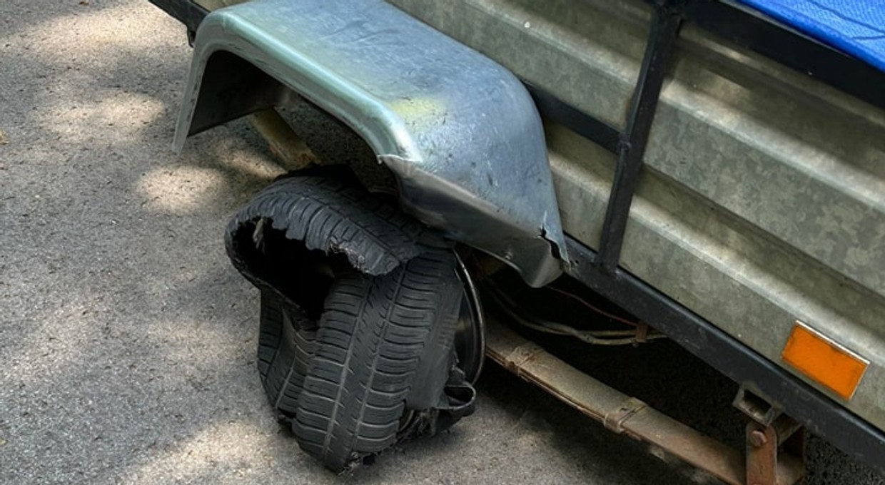 Policjanci zobaczyli oponę i oniemieli. Nie dało się tego wytłumaczyć